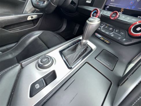 Used 2016 Chevrolet Corvette Z06 w/ 3LZ Preferred Equipment Group image 17