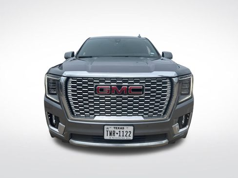 Used 2021 GMC Yukon Denali w/ Denali Premium Package AWD/4WD image 2