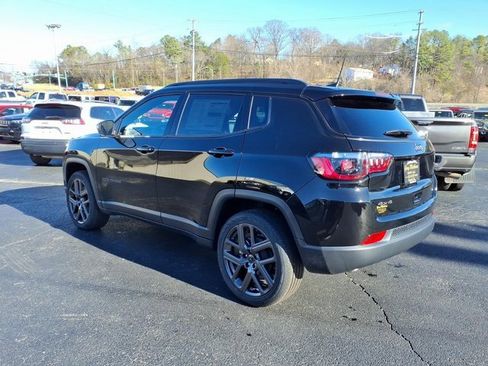 New 2026 Jeep Compass Latitude image 4