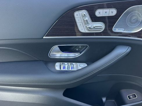 New 2026 Mercedes-Benz GLS 450 4MATIC image 21