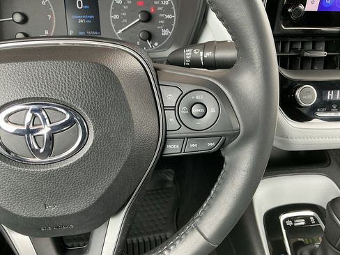 Used 2023 Toyota Corolla SE image 13