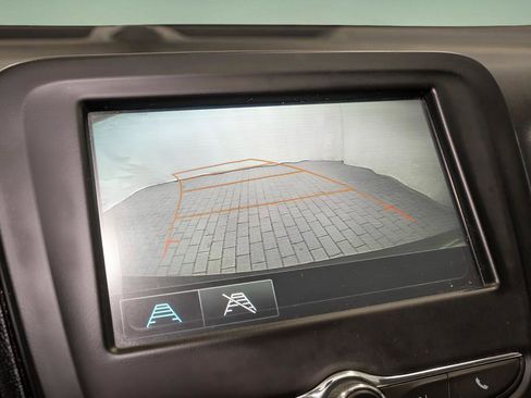 Used 2018 Chevrolet Equinox LS image 12