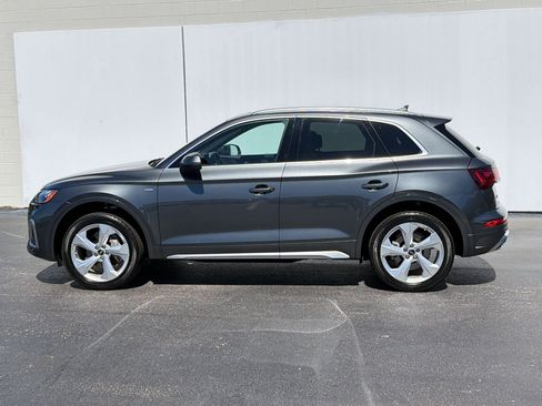 Used 2023 Audi Q5 2.0T Premium Plus w/ Premium Plus Package AWD/4WD image 2