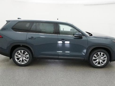 New 2026 Toyota Grand Highlander FWD image 68