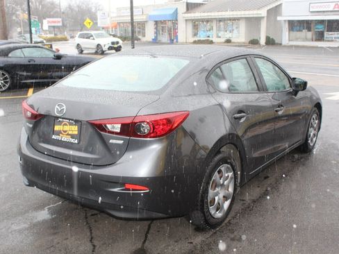 Used 2014 MAZDA MAZDA3 i Sport image 3