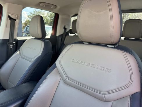 Used 2025 Ford Maverick Lariat w/ 4K Tow Package AWD/4WD image 25