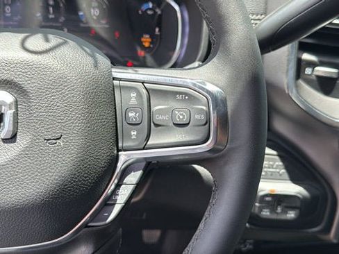 Used 2026 RAM 2500 Laramie AWD/4WD image 17