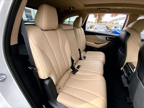 Certified 2025 Acura MDX SH-AWD image 18