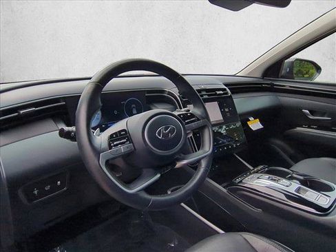 Certified 2023 Hyundai Tucson Limited AWD/4WD image 10