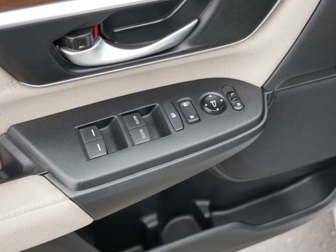 Used 2019 Honda CR-V EX image 19