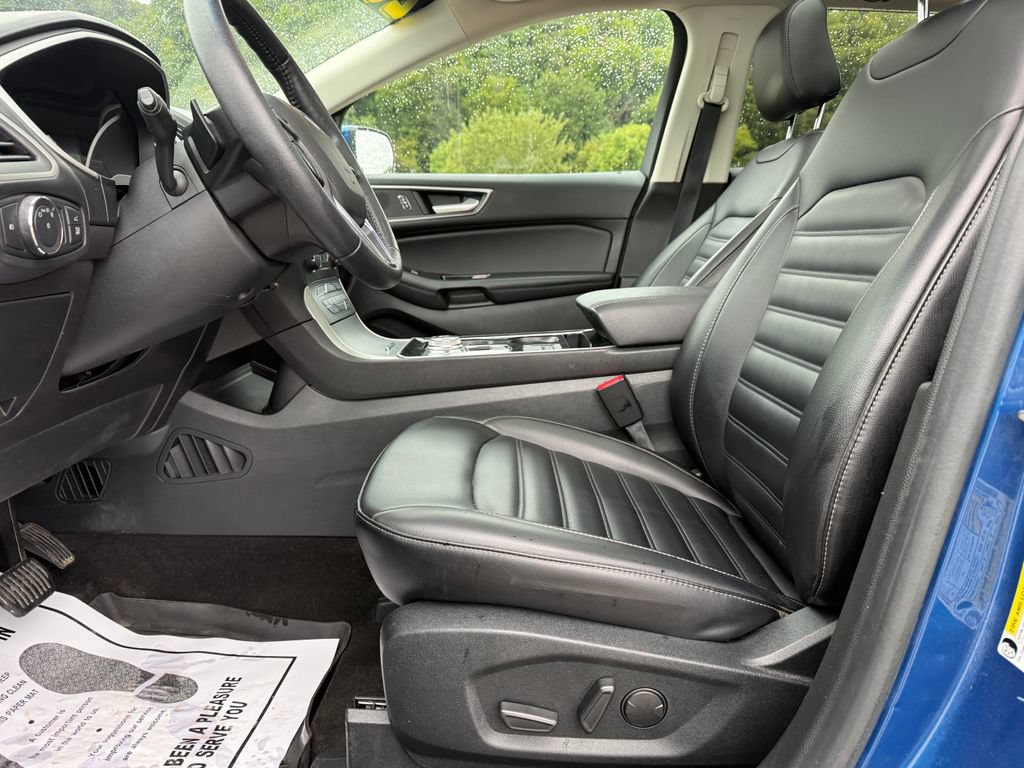 Used 2020 Ford Edge SEL w/ Convenience Package AWD/4WD image 21