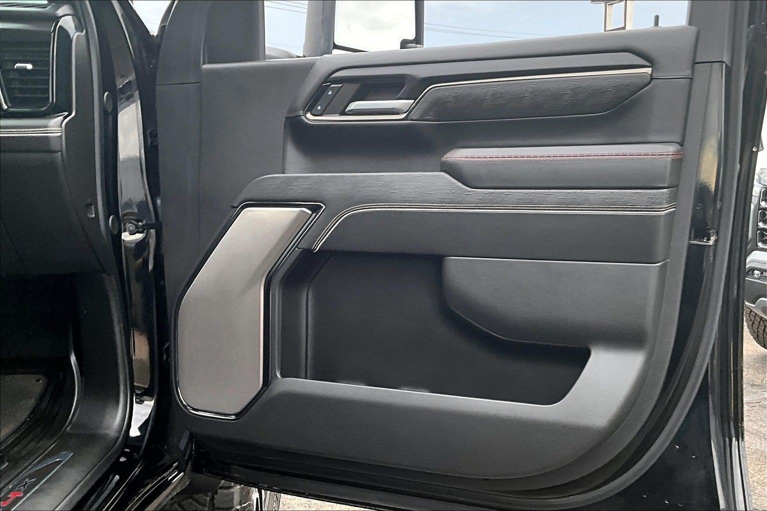Used 2024 GMC Sierra 2500 AT4X AWD/4WD image 19