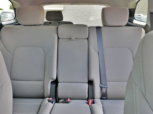 Used 2017 Hyundai Santa Fe SE w/ Cargo Package AWD/4WD image 30