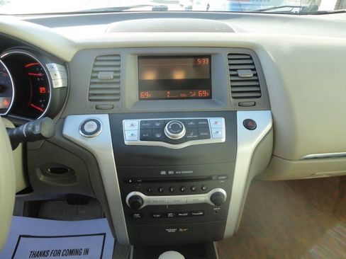 Used 2010 Nissan Murano S image 6