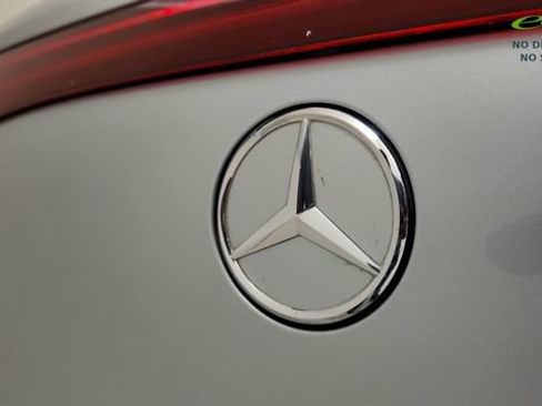 Used 2023 Mercedes-Benz EQS 580 4MATIC SUV image 34