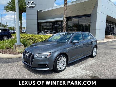 Used 2017 Audi A3 e-tron Premium image 1