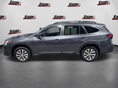 Used 2024 Subaru Outback Premium AWD/4WD image 8