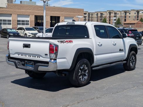 Used 2020 Toyota Tacoma TRD Off-Road AWD/4WD image 5