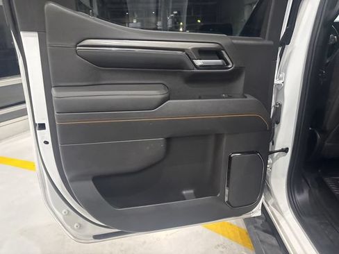 Used 2022 GMC Sierra 1500 AT4 w/ AT4 Premium Package AWD/4WD image 34