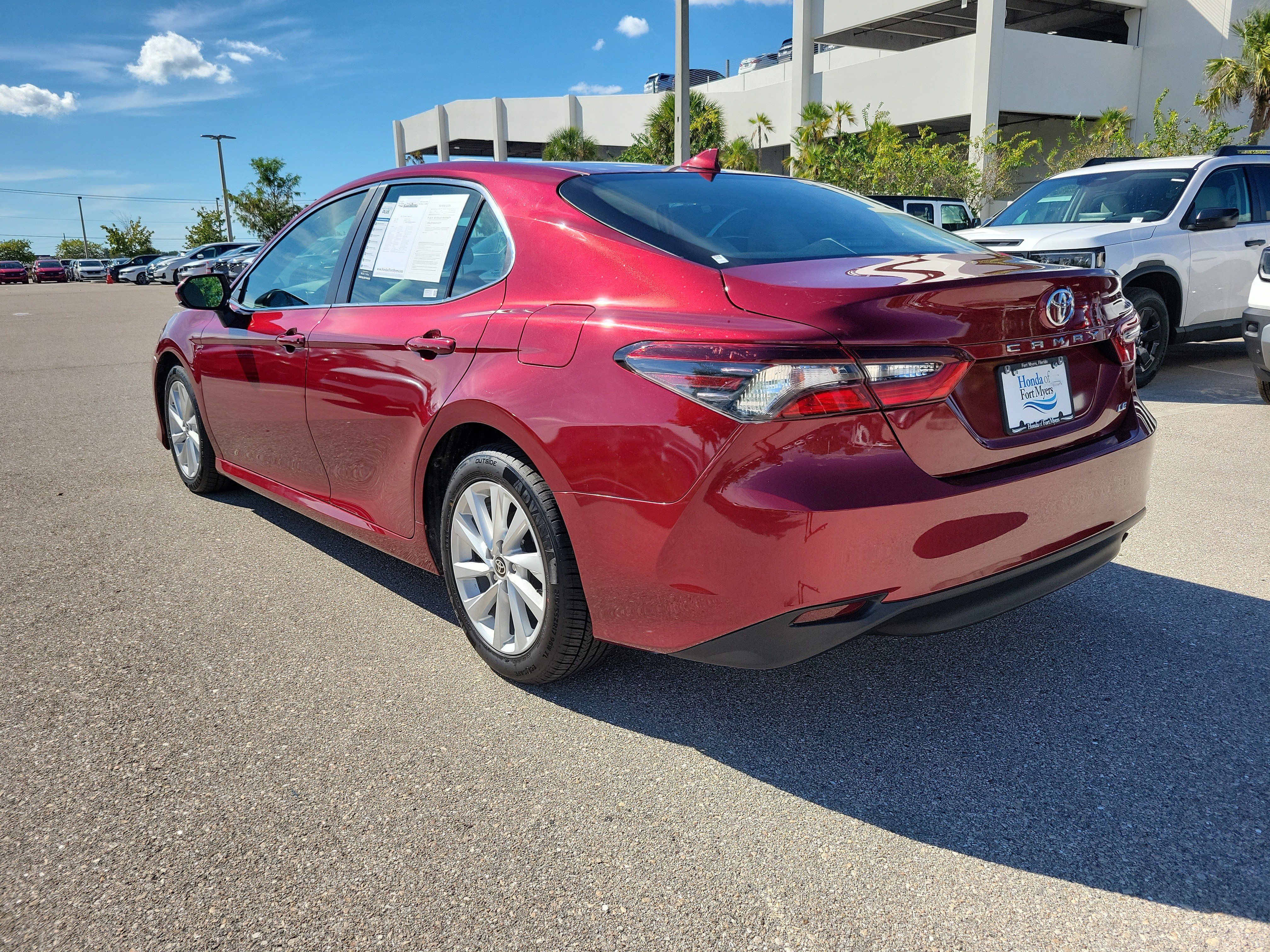 Used 2021 Toyota Camry LE FWD image 4