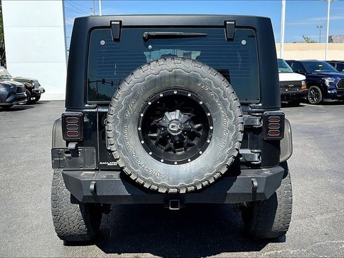 Used 2015 Jeep Wrangler Unlimited Sport AWD/4WD image 5