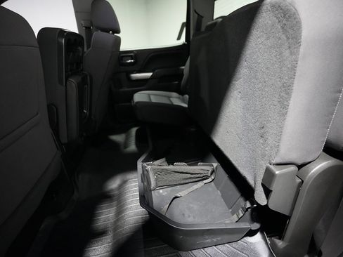 Used 2018 Chevrolet Silverado 1500 LT w/ All Star Edition image 6