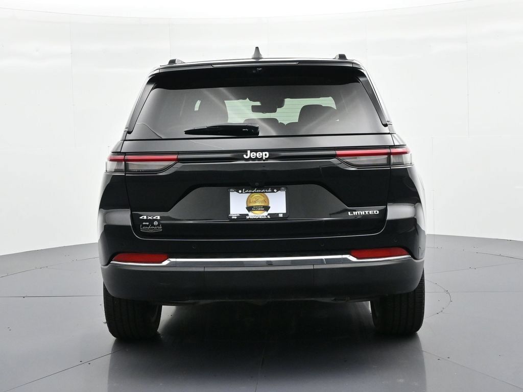 Used 2025 Jeep Grand Cherokee Limited w/ Luxury Tech Group II AWD/4WD image 7