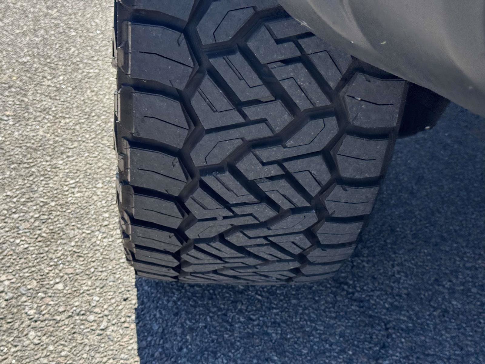 Used 2023 Jeep Wrangler Unlimited Rubicon AWD/4WD image 15