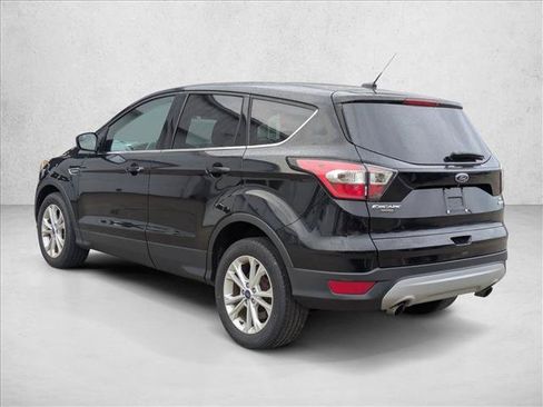 Used 2017 Ford Escape SE FWD image 7