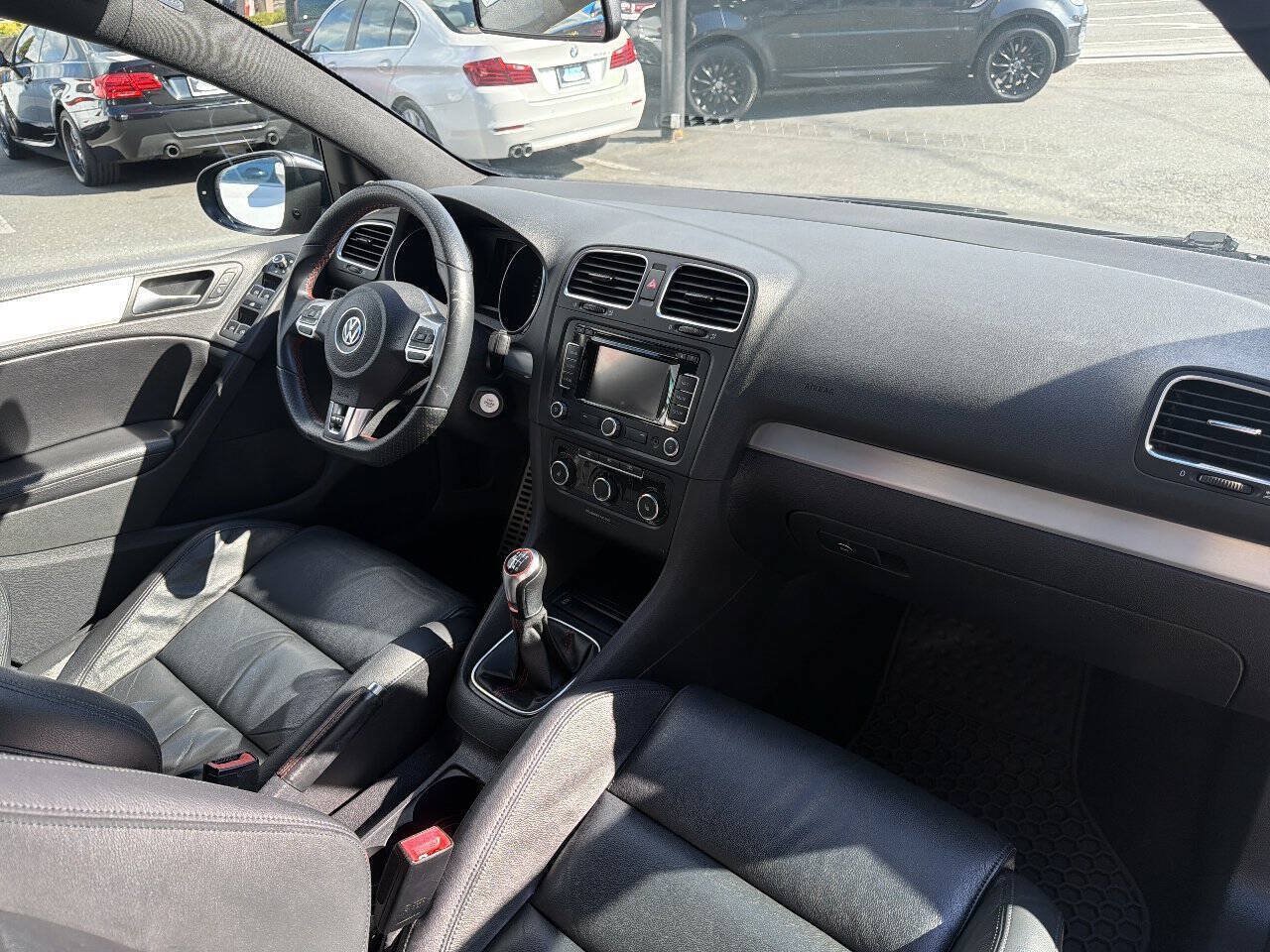 Used 2012 Volkswagen GTI Autobahn FWD image 17