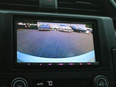 Used 2018 Honda Civic Sport image 20