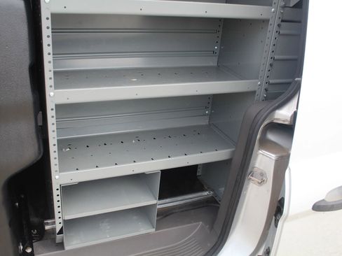 Used 2021 Ford Transit Connect XLT image 22