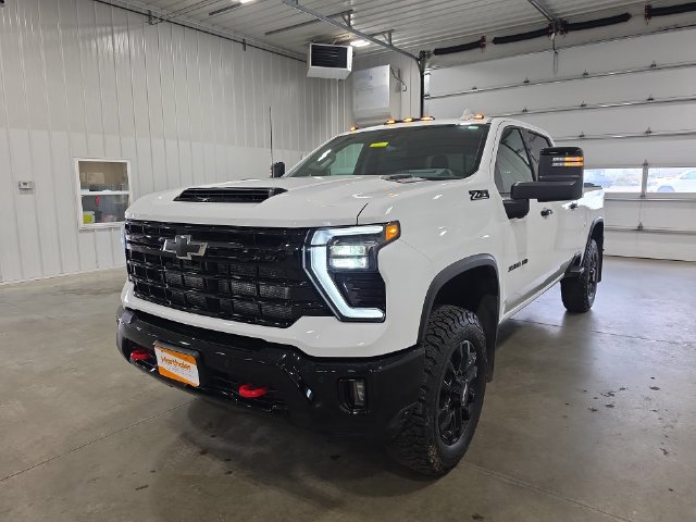 Used 2026 Chevrolet Silverado 3500 LTZ w/ LTZ Plus Package AWD/4WD image 4