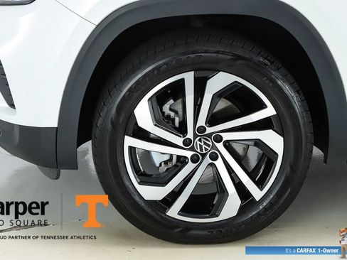 Used 2023 Volkswagen Atlas SEL AWD/4WD image 5