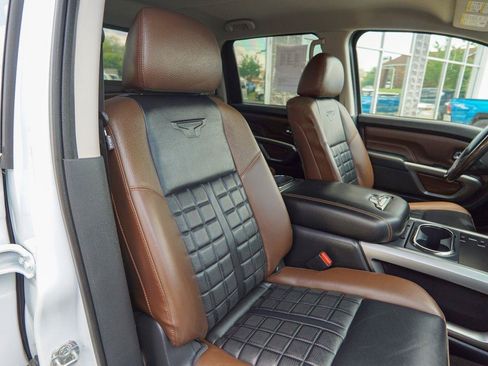 Used 2019 Nissan Titan Platinum Reserve w/ Platinum Utility Package AWD/4WD image 33
