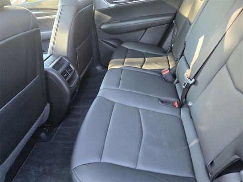 Used 2021 Cadillac XT5 Premium Luxury image 14