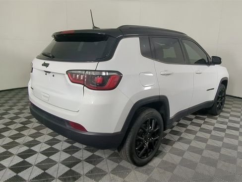 Certified 2023 Jeep Compass Altitude w/ Convenience Group image 5