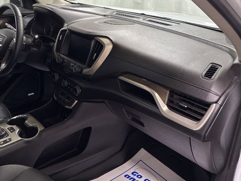 Used 2023 GMC Terrain Denali w/ Denali Premium Package image 32