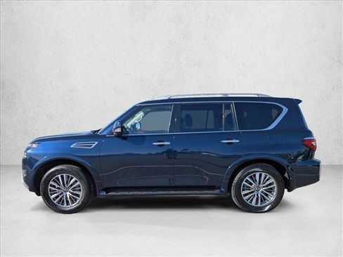 Used 2024 Nissan Armada SL w/ Captain's Chairs Package image 9