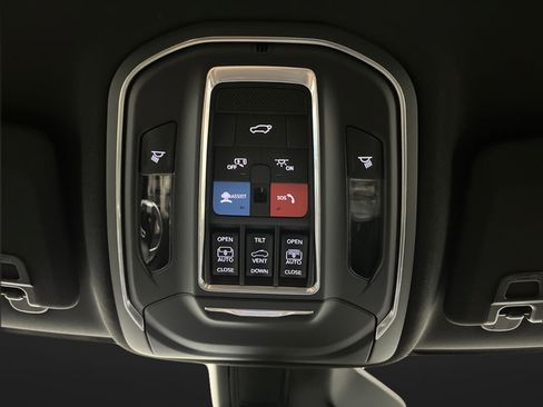 New 2026 Jeep Grand Cherokee L Limited w/ Luxury Tech Group II AWD/4WD image 26