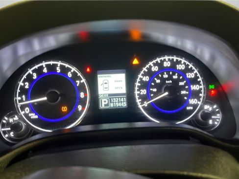 Used 2010 INFINITI G37 Convertible w/ Premium Pkg RWD image 15