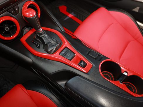 Used 2022 Chevrolet Camaro LT RWD image 41