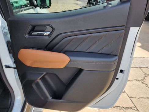 New 2026 GMC Canyon AT4 image 42