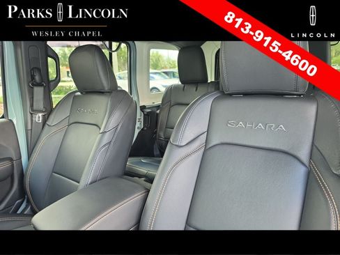 Used 2024 Jeep Wrangler Unlimited Sahara w/ Technology Group AWD/4WD image 19