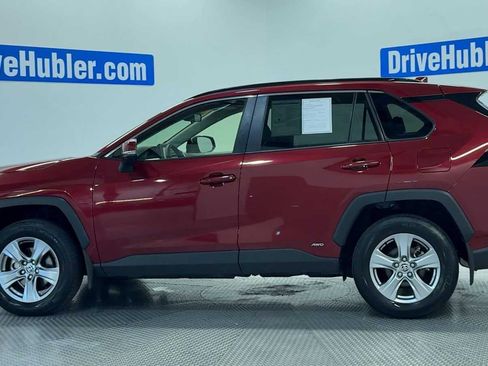 Used 2022 Toyota RAV4 XLE w/ Convenience Package AWD/4WD image 5