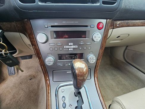 Used 2008 Subaru Outback 2.5i Limited L.L. Bean AWD/4WD image 12