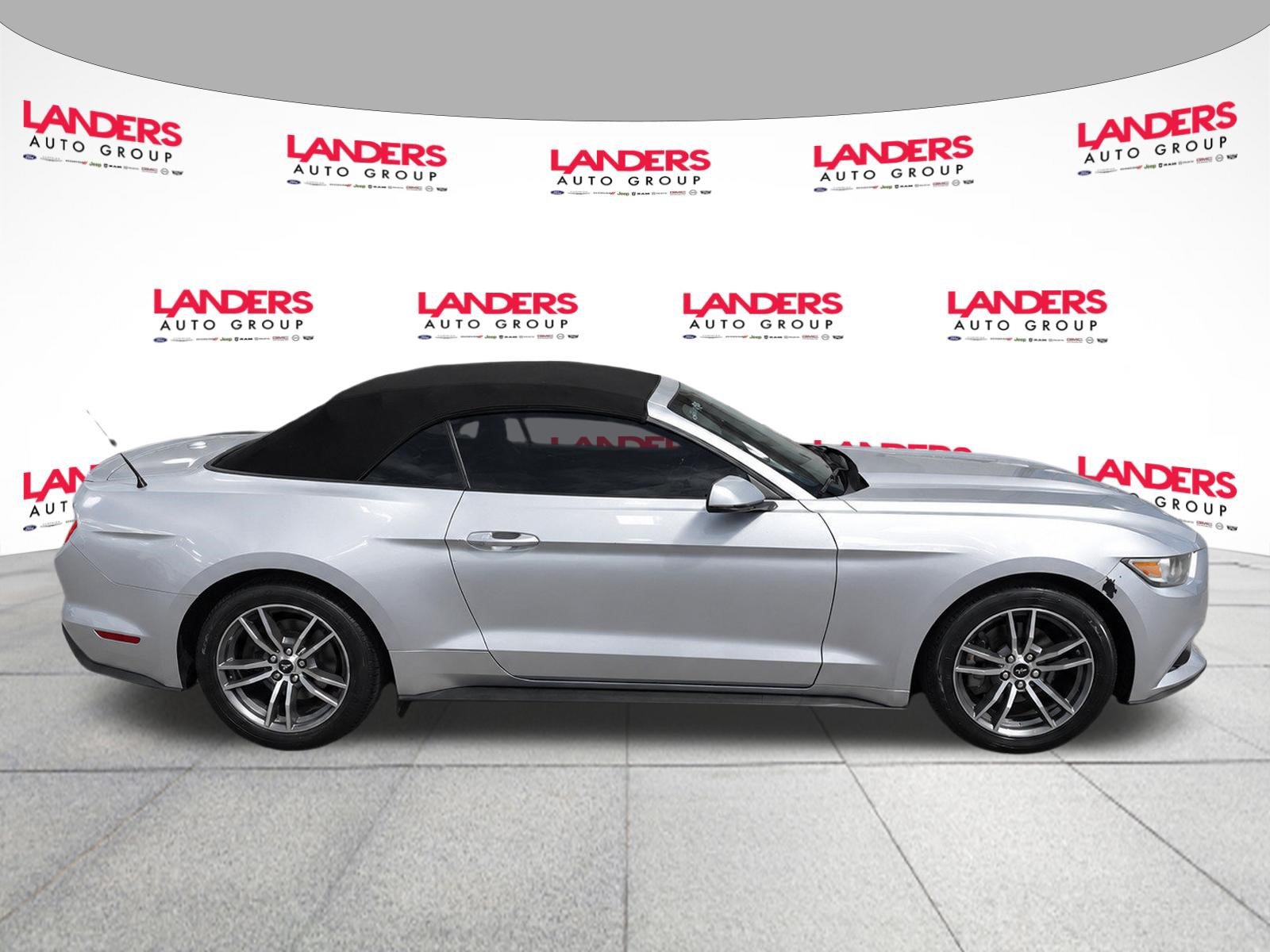 Used 2016 Ford Mustang Premium RWD image 4