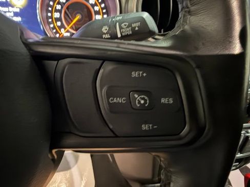 Used 2022 Jeep Gladiator Sport AWD/4WD image 28