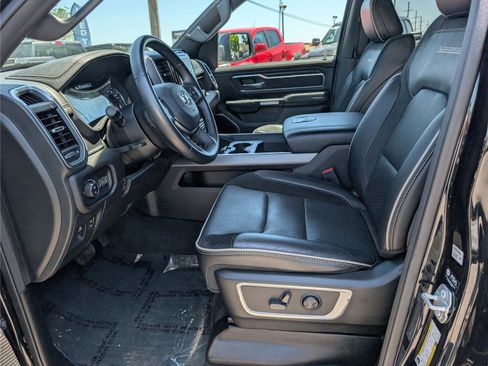 Used 2023 RAM 1500 Laramie AWD/4WD image 16
