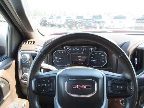 Used 2021 GMC Sierra 1500 SLE w/ X31 Off-Road Package AWD/4WD image 30
